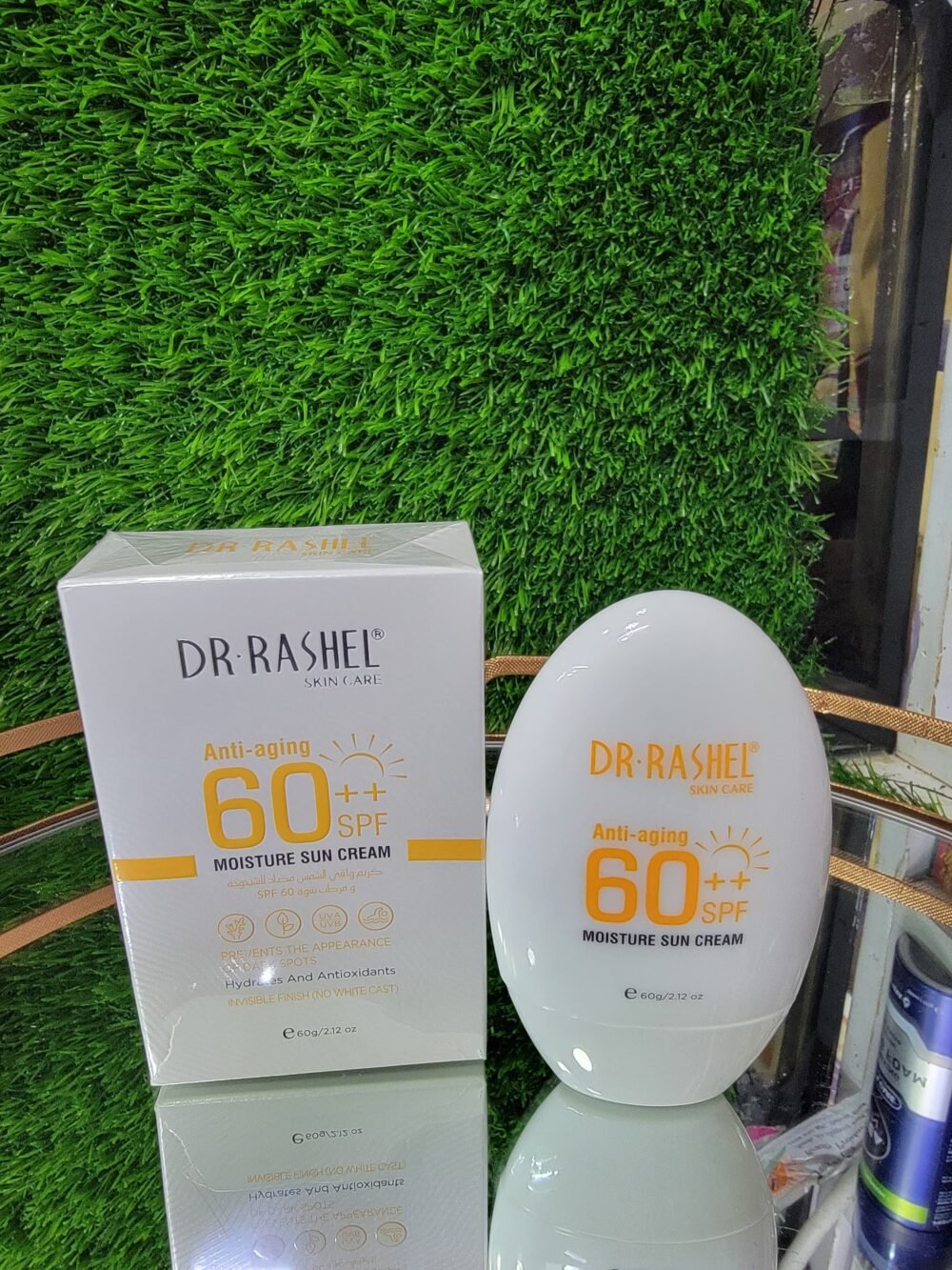 Dr. Rashel Sunscreen SPF 60++